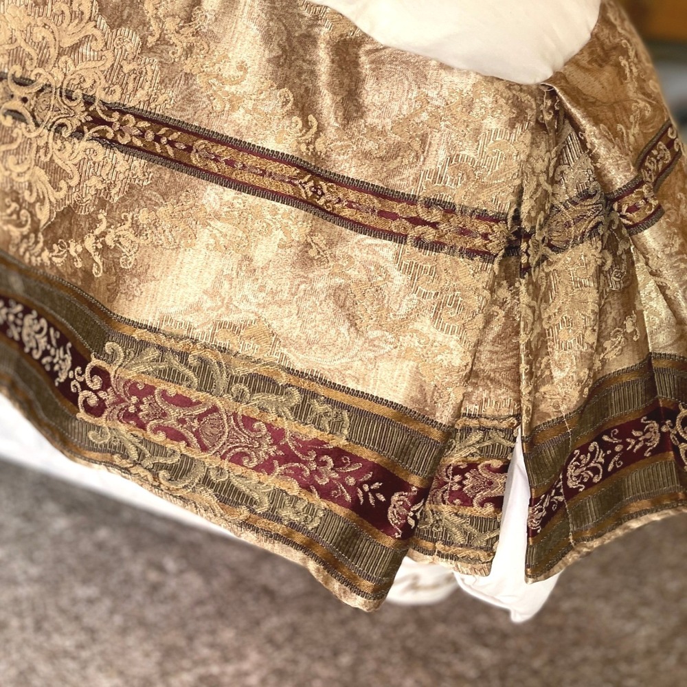 Croscill Dover Manor Bed Skirt Size King Gold Damask Split Corners